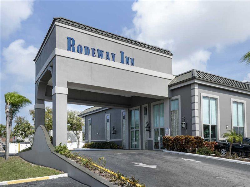 Rodeway Inn Нью-Порт-Ричи Экстерьер фото